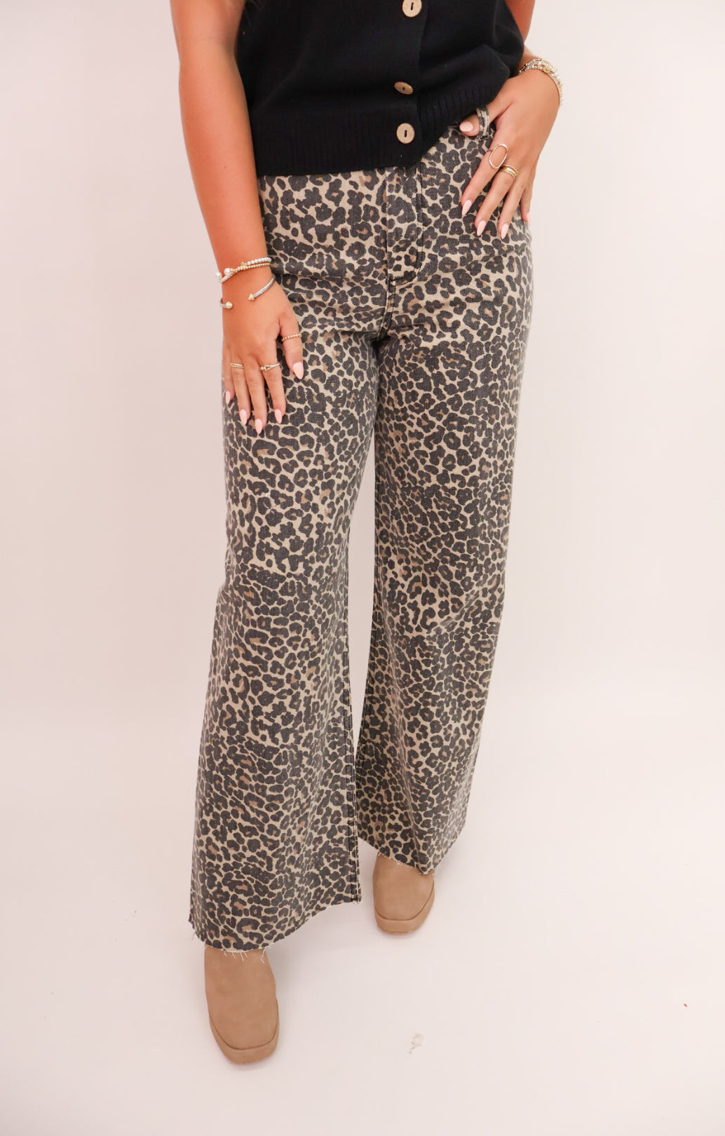 Wide Leg Leopard Jeans