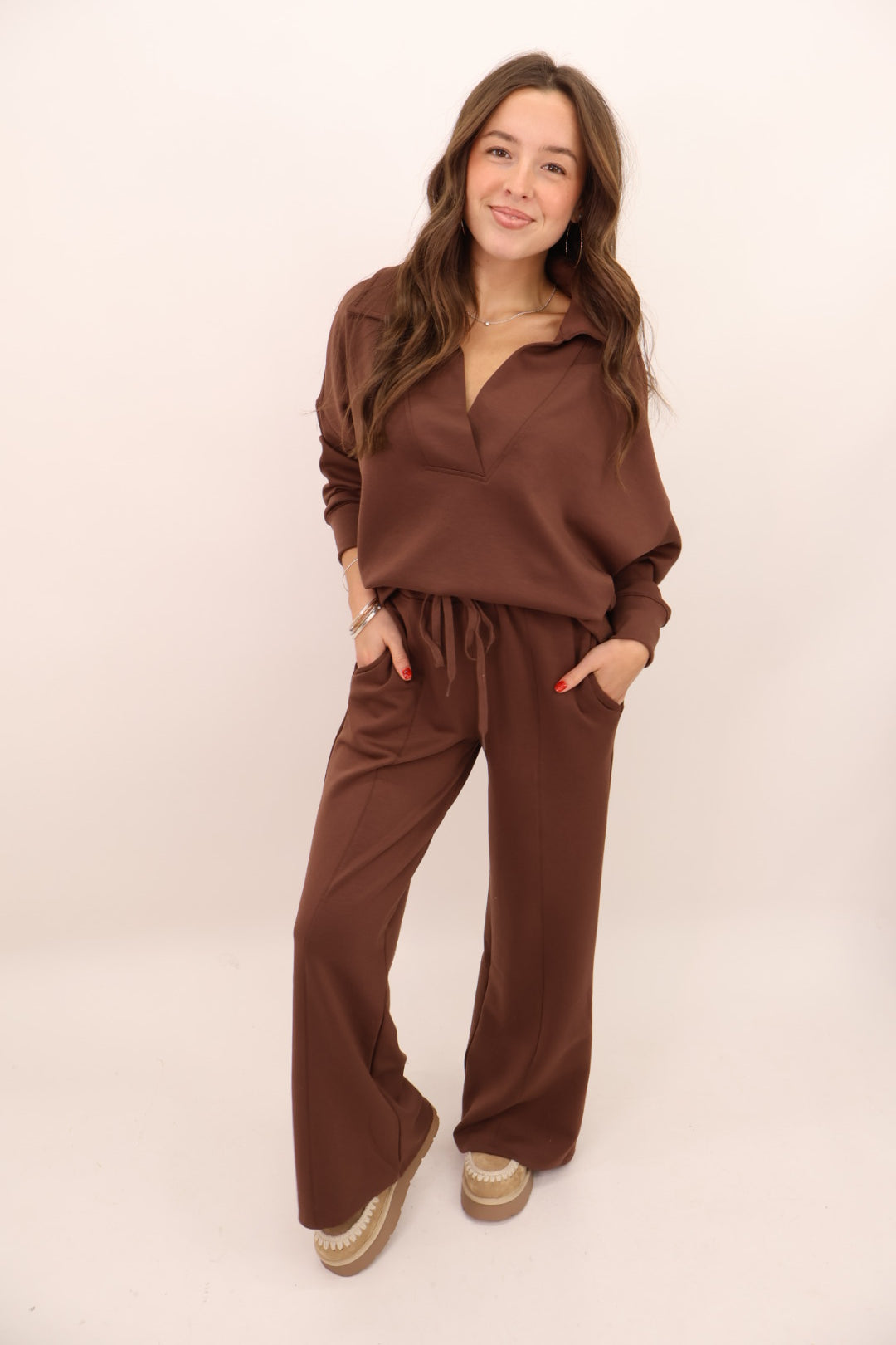 Scuba V-Neck Pullover and Pants Set - Brown