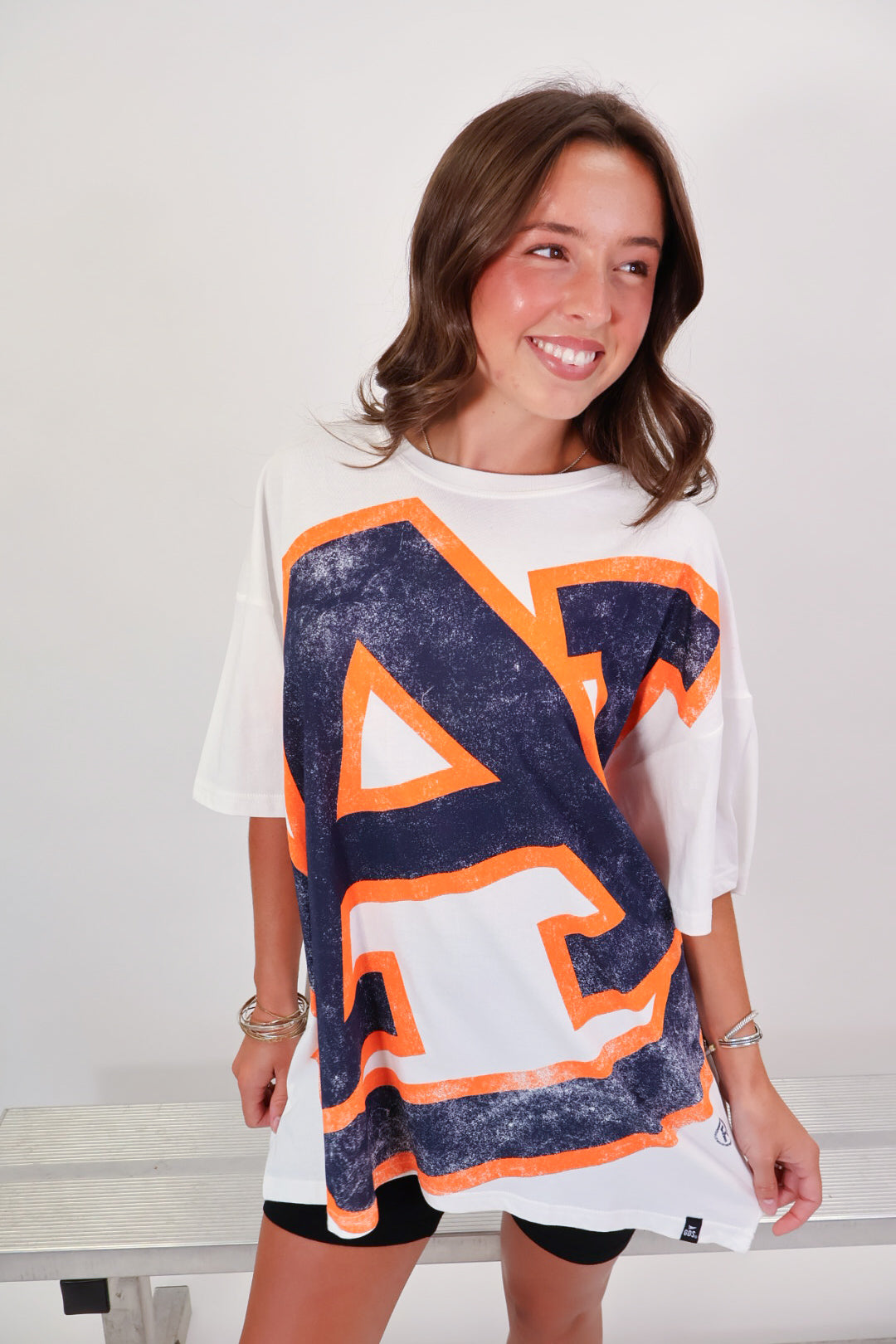 White Auburn Tigers oversized tee with distressed AU logo graphic — view 5