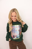 NYC Christmas Graphic Sweatshirt – Hunter Green
