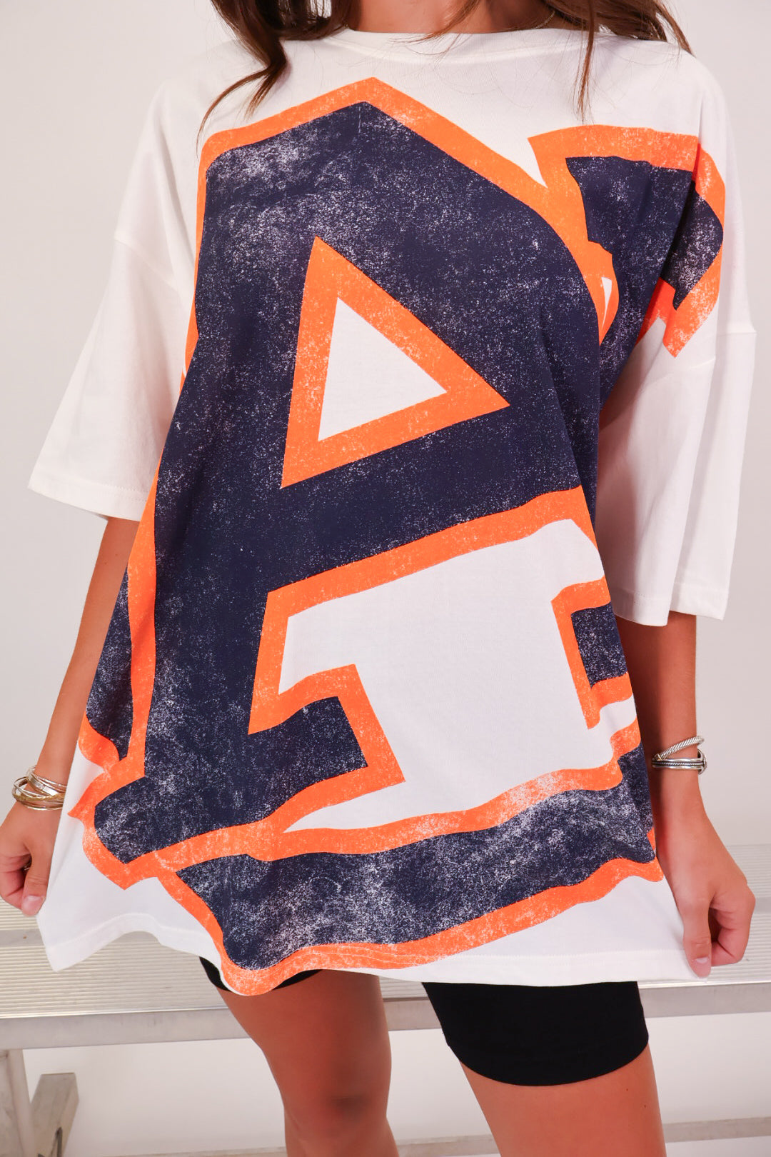 White Auburn Tigers oversized tee with distressed AU logo graphic — view 4